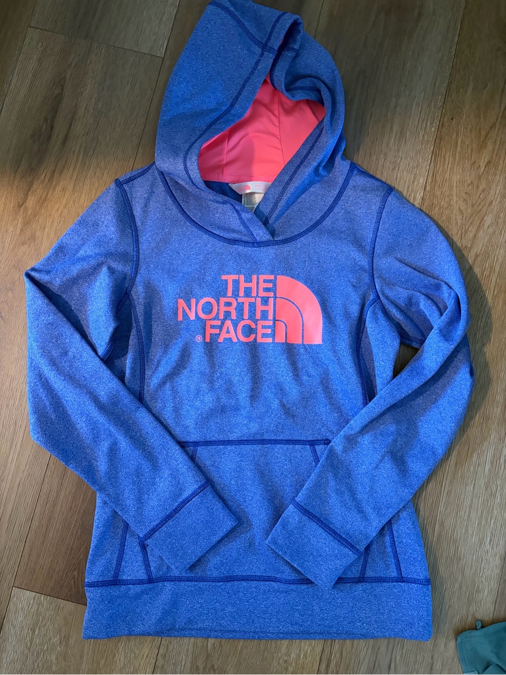 The North Face Women’s Hoodie XS